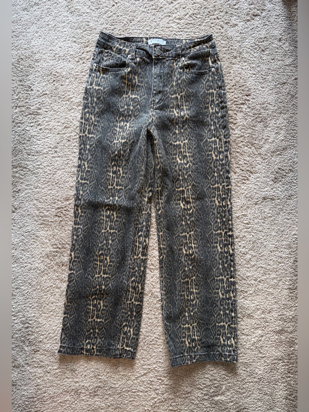 Ettelo Leopard High Waisted Straight Leg Jeans Women Size 10